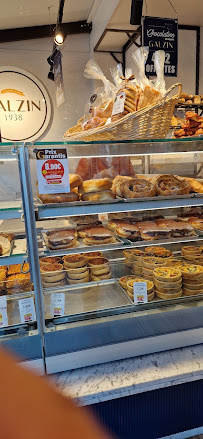 Vitrine du Restaurant servant le petit-déjeuner Boulangerie Galzin à Palavas-les-Flots - n°2