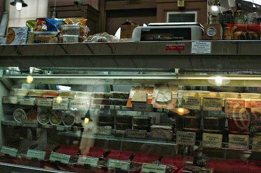 Gourmet Grocery Store «Eastern Market», reviews and photos, 225 7th St SE, Washington, DC 20003, USA