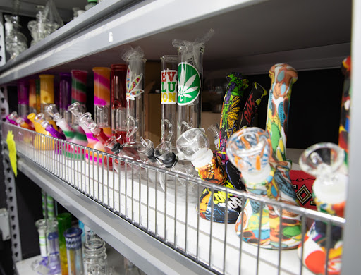 Tobacco Shop «Amsterdam Smoke Shop», reviews and photos, 510 W Court St, Seguin, TX 78155, USA