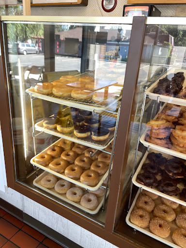 Donut Shop «Donut King», reviews and photos, 1807 Santa Rita Rd, Pleasanton, CA 94566, USA