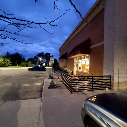 Mexican Restaurant «QDOBA Mexican Eats», reviews and photos, 16971 Newburgh Rd, Livonia, MI 48154, USA