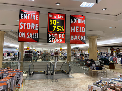 Department Store «Lord & Taylor», reviews and photos, 5065 Main St, Trumbull, CT 06611, USA