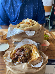 Photo n°82 de Miznon Grands Boulevards à Paris ()