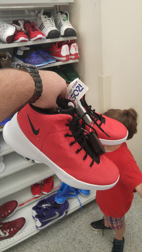 Sporting Goods Store «Academy Sports + Outdoors», reviews and photos, 455 Norman Dr, Valdosta, GA 31601, USA