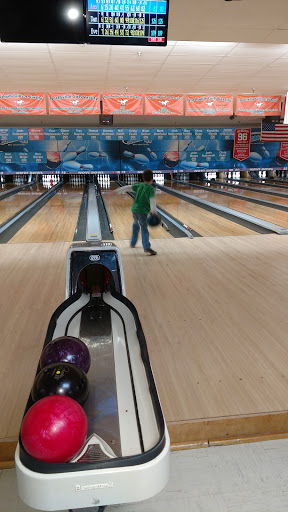 Bowling Alley «Novi Bowl Family Fun Center», reviews and photos, 21700 Novi Rd, Novi, MI 48375, USA