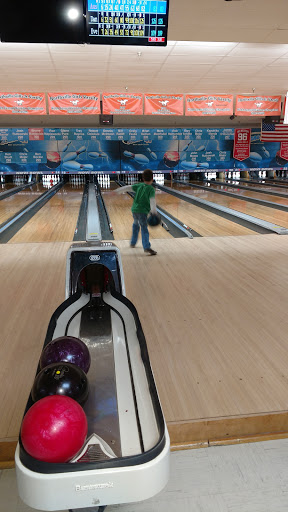 Bowling Alley «Novi Bowl Family Fun Center», reviews and photos, 21700 Novi Rd, Novi, MI 48375, USA