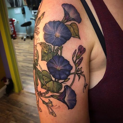 Tattoo Shop «Thistle and Pearl Tattoo», reviews and photos, 107 Merrimon Ave #310, Asheville, NC 28801, USA