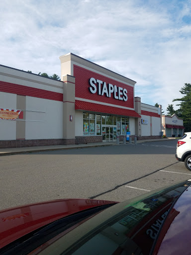 Office Supply Store «Staples», reviews and photos, 125 Washington St, Rochester, NH 03839, USA
