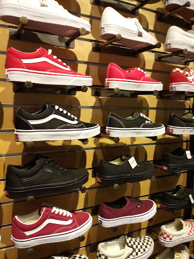 Shoe Store «WSS», reviews and photos, 1150 S Harbor Blvd, Fullerton, CA 92832, USA