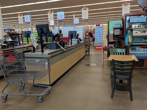 Supermarket «Hy-Vee», reviews and photos, 1320 9th Ave SE, Watertown, SD 57201, USA