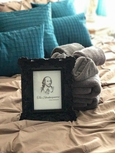 Bed & Breakfast «Seasons At Magnolia Manor», reviews and photos, 111 Springdale Ave, New Windsor, MD 21776, USA