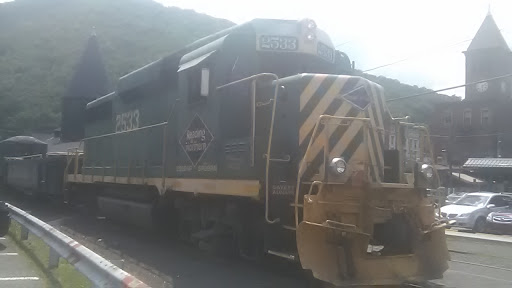 Supermarket «Jim Thorpe Market», reviews and photos, 1 River St, Jim Thorpe, PA 18229, USA