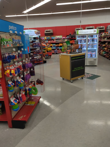 Pet Supply Store «Petco Animal Supplies», reviews and photos, 1110 Harter Pkwy, Yuba City, CA 95993, USA