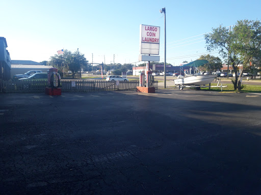 V8 Car Wash en Largo