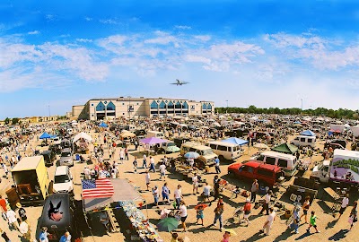 Photos of Wolff's Flea Market - Rosemont April-October 29