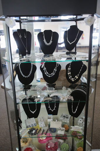 Bridal Shop «Cameo Bridal», reviews and photos, 4242 W Riverbend Ave, Post Falls, ID 83854, USA