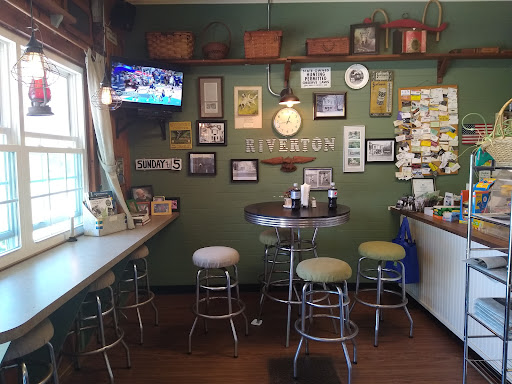 Grocery Store «Riverton General Store», reviews and photos, 2 Main St, Barkhamsted, CT 06063, USA