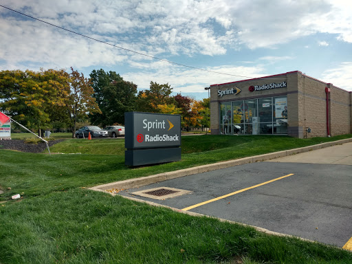 Cell Phone Store «Sprint Store», reviews and photos, 1765 Snow Rd, Parma, OH 44134, USA