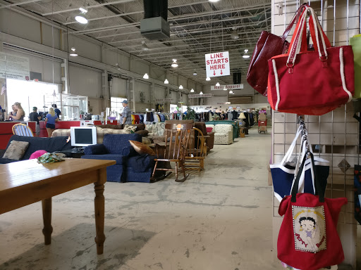 Thrift Store «The Salvation Army Family Store & Donation Center», reviews and photos, 9434 Highland Rd, White Lake, MI 48386, USA