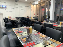 Atmosphère du Restaurant casher Grill Bar Lilas à Les Lilas - n°2