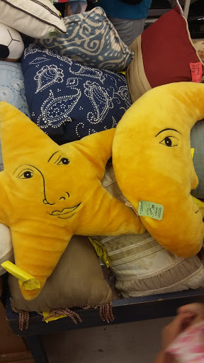 Thrift Store «Family Thrift Center», reviews and photos, 7108 Alameda Ave, El Paso, TX 79915, USA