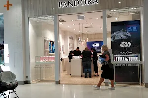 Pandora Lynn Mall image