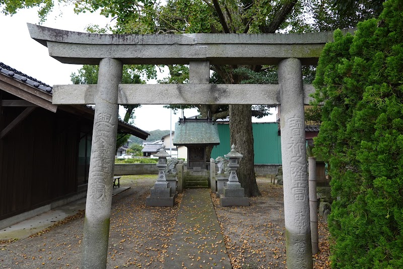 亀甲神社