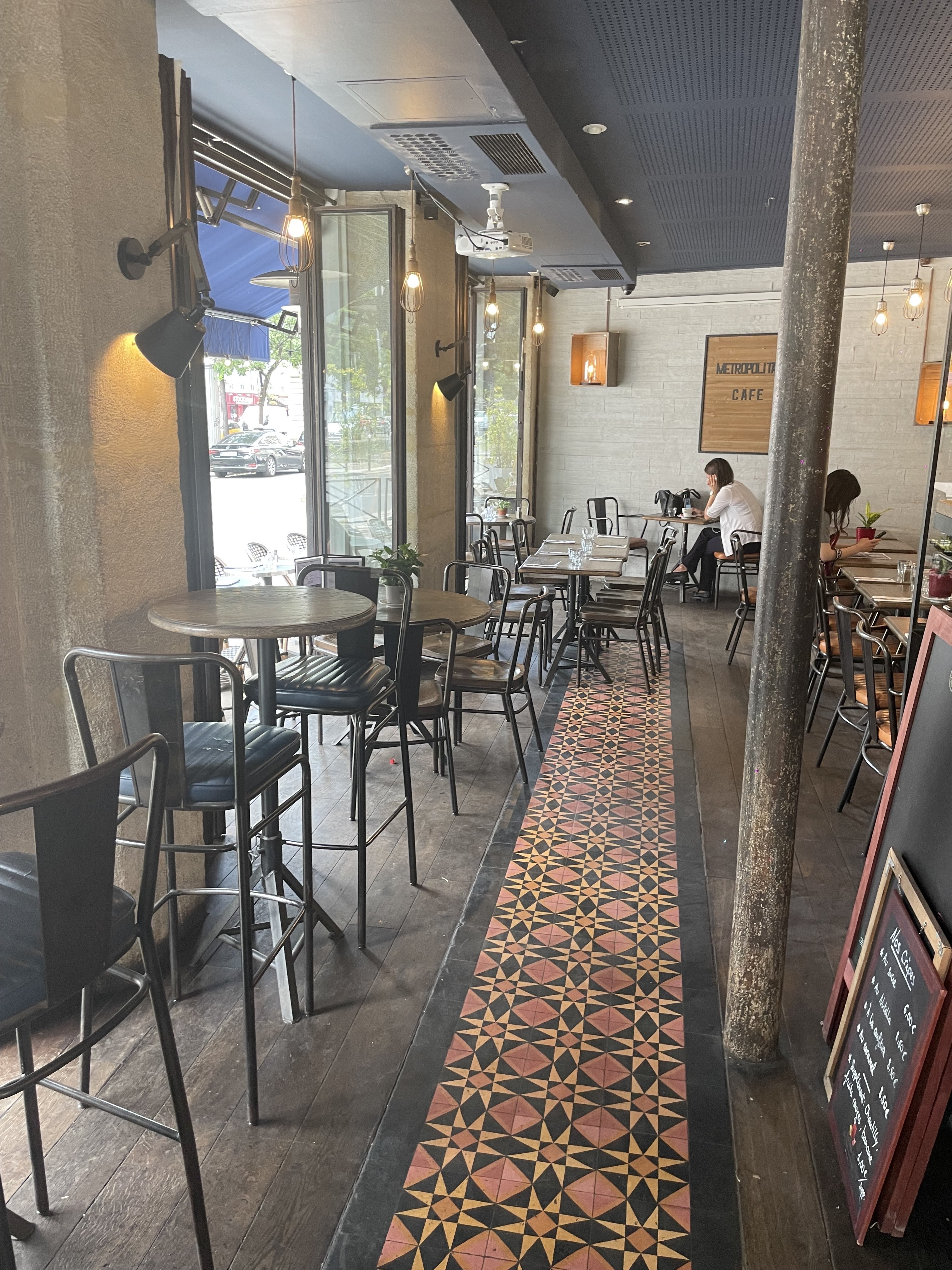 Photo n° 10 de l'avis de HK.K fait le 09/06/2023 à 21:06