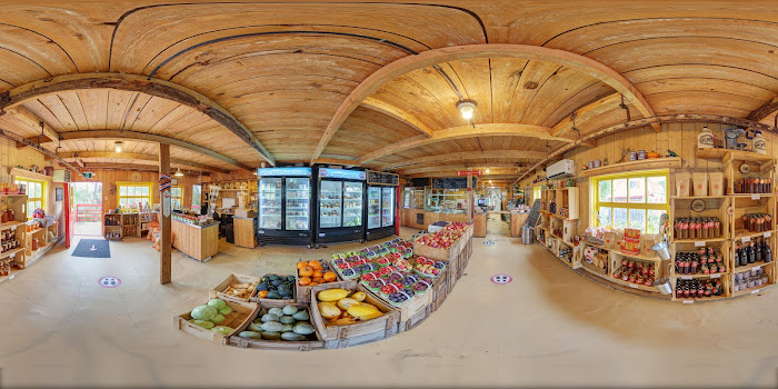 Farm near Auberge Hudson Inn