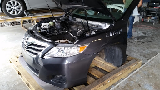 Auto Body Shop «Maaco Collision Repair & Auto Painting», reviews and photos, 252 Commonwealth Dr, Carol Stream, IL 60188, USA