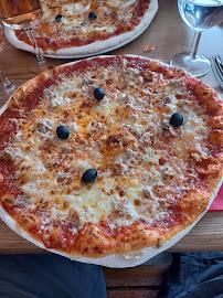 Plats et boissons du Pizzeria La Tour De Pizz à Joyeuse - n°10