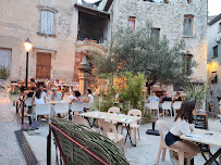 Atmosphère du Restaurant L'histoire sans faim à Anduze - n°4