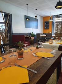 Atmosphère du Restaurant français Café-Restaurant L'Or Ange à Perrigny - n°7
