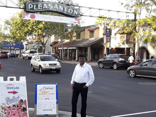 Book Store «Towne Center Books», reviews and photos, 555 Main St, Pleasanton, CA 94566, USA