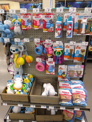 Pet Supply Store «Petco Animal Supplies», reviews and photos, 3000 Gateway St #220, Springfield, OR 97477, USA