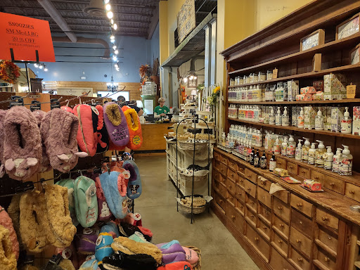 Candle Store «Warm Glow Candle Store», reviews and photos, 2131 N Centerville Rd, Centerville, IN 47330, USA