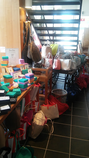 Fashion Accessories Store «Lou Lou Boutiques», reviews and photos, 3158 W Cary St, Richmond, VA 23221, USA