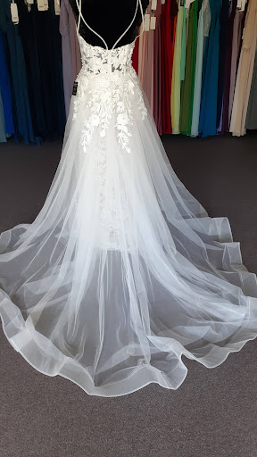 Bridal Shop «Expressions In Silk Bridal», reviews and photos, 7530 Miller Rd, Swartz Creek, MI 48473, USA