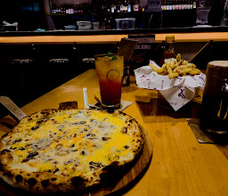 Pizza ė Birra Sports Bar Central Park photo