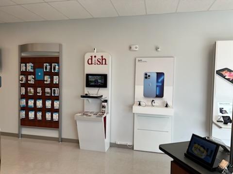 Cell Phone Store «Venture Wireless», reviews and photos, 1580 US-231, Crawfordsville, IN 47933, USA