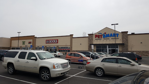 Book Store «Half Price Books», reviews and photos, 8107 E. Broad St., Reynoldsburg, OH 43068, USA