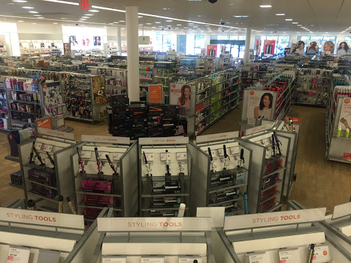 Hair Salon «Ulta Beauty», reviews and photos, 21065 Biscayne Blvd, Aventura, FL 33180, USA