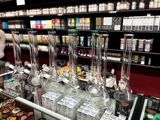 Tobacco Shop «Sky High Smoke Shop», reviews and photos, 19801 NW 27th Ave, Miami Gardens, FL 33056, USA