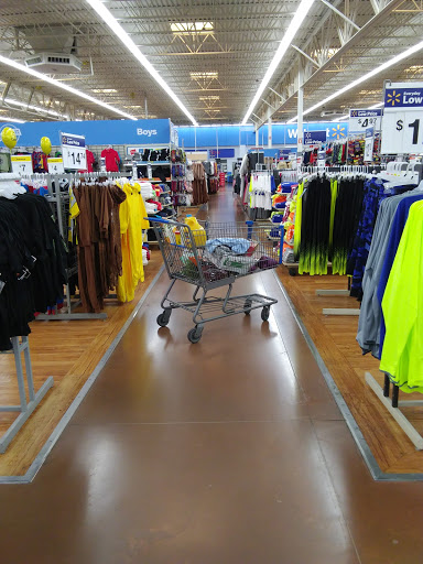 Department Store «Walmart Supercenter», reviews and photos, 6365 Stagecoach Dr, West Des Moines, IA 50266, USA