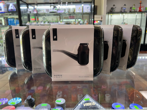 Tobacco Shop «Green Light Smoke Shop», reviews and photos, 466 Rayford Rd #104, Spring, TX 77386, USA