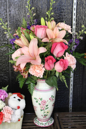 Florist «A Beautiful Bouquet Florist», reviews and photos, 217 N Stephanie St Suite C, Henderson, NV 89074, USA
