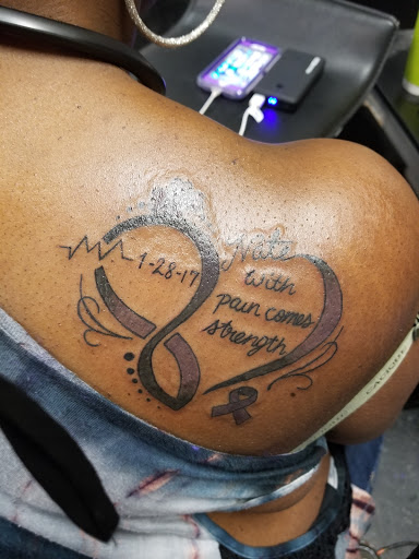 Tattoo Shop «South Pointe Ink - Tattoos & Piercings», reviews and photos, 1838 S Westnedge Ave, Kalamazoo, MI 49008, USA