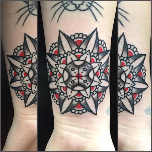 Body Piercing Shop «Wasted Youth Tattoo & PMA Piercing», reviews and photos, 1335 Lakeside Dr #1, Romeoville, IL 60446, USA