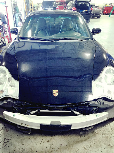 Auto Body Shop «Imperial Auto Body», reviews and photos, 690 Lofstrand Ln, Rockville, MD 20850, USA