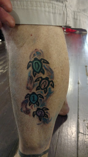 Tattoo Shop «Idle Hands Tattoo & Piercing», reviews and photos, 929 W Douglas Ave, Wichita, KS 67213, USA